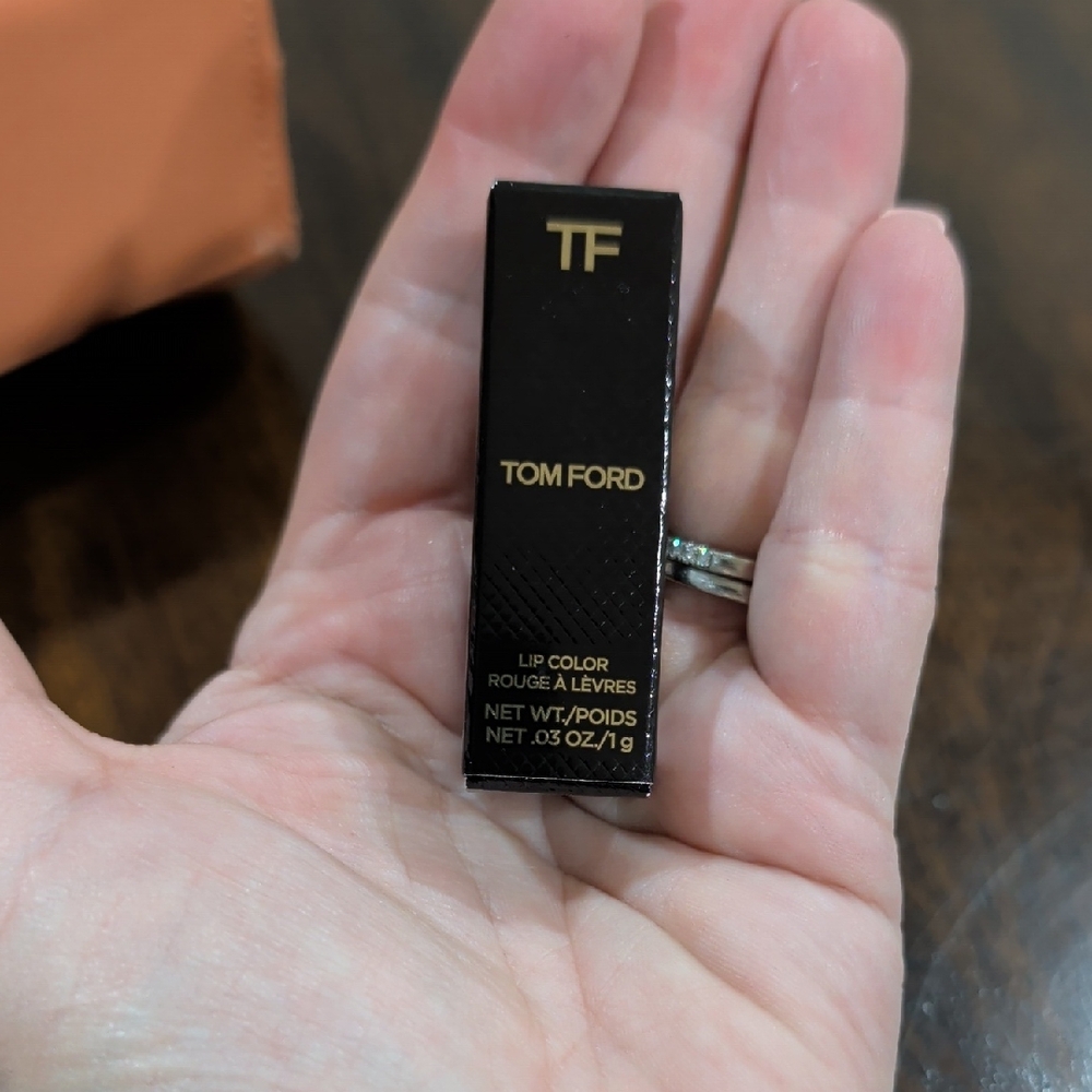 Tom Ford Mini Lipstick - Picture 3 of 4